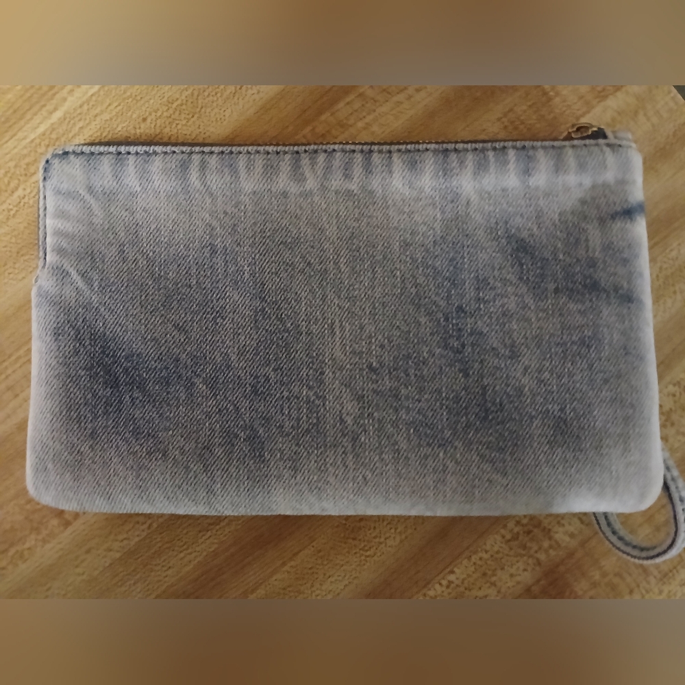 COACH NWT Washed Denim Large Wristlet - Picture 6 of 8
